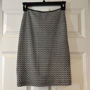 Lord & Taylor Black and White Patterned Pencil Skirt